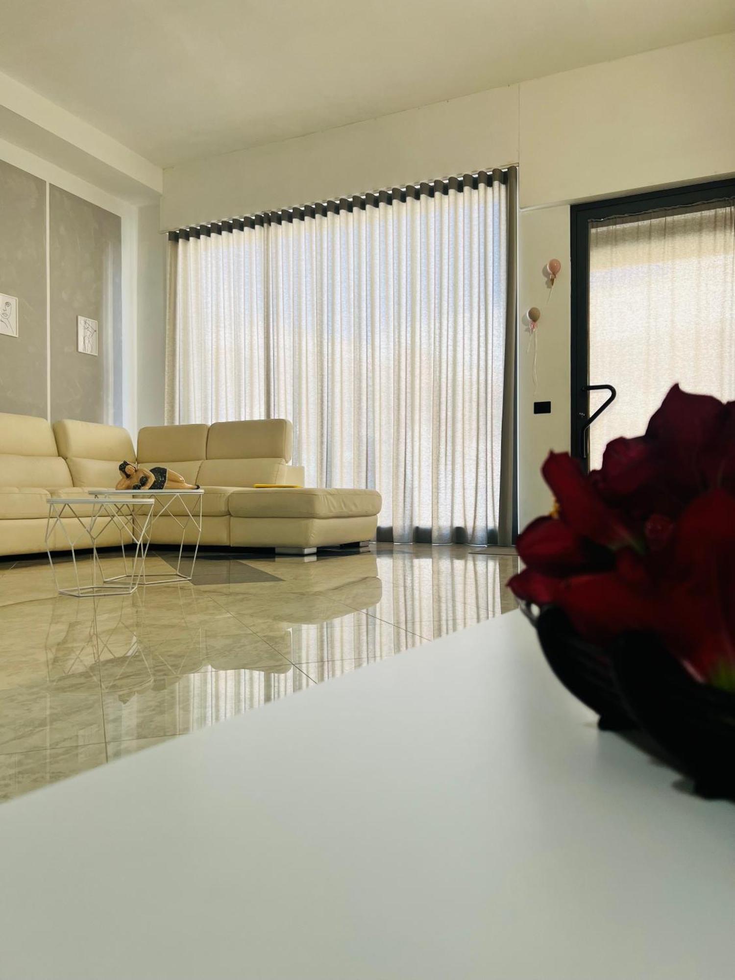 Tanza In Vetrina 2024 Villa Nardo Bagian luar foto
